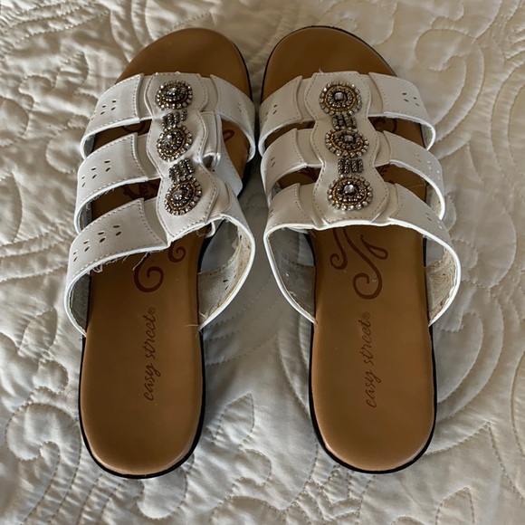 Easy Street Women’s Jeweled Slip On Sandals Size 11W EUC - Picture 2 of 6